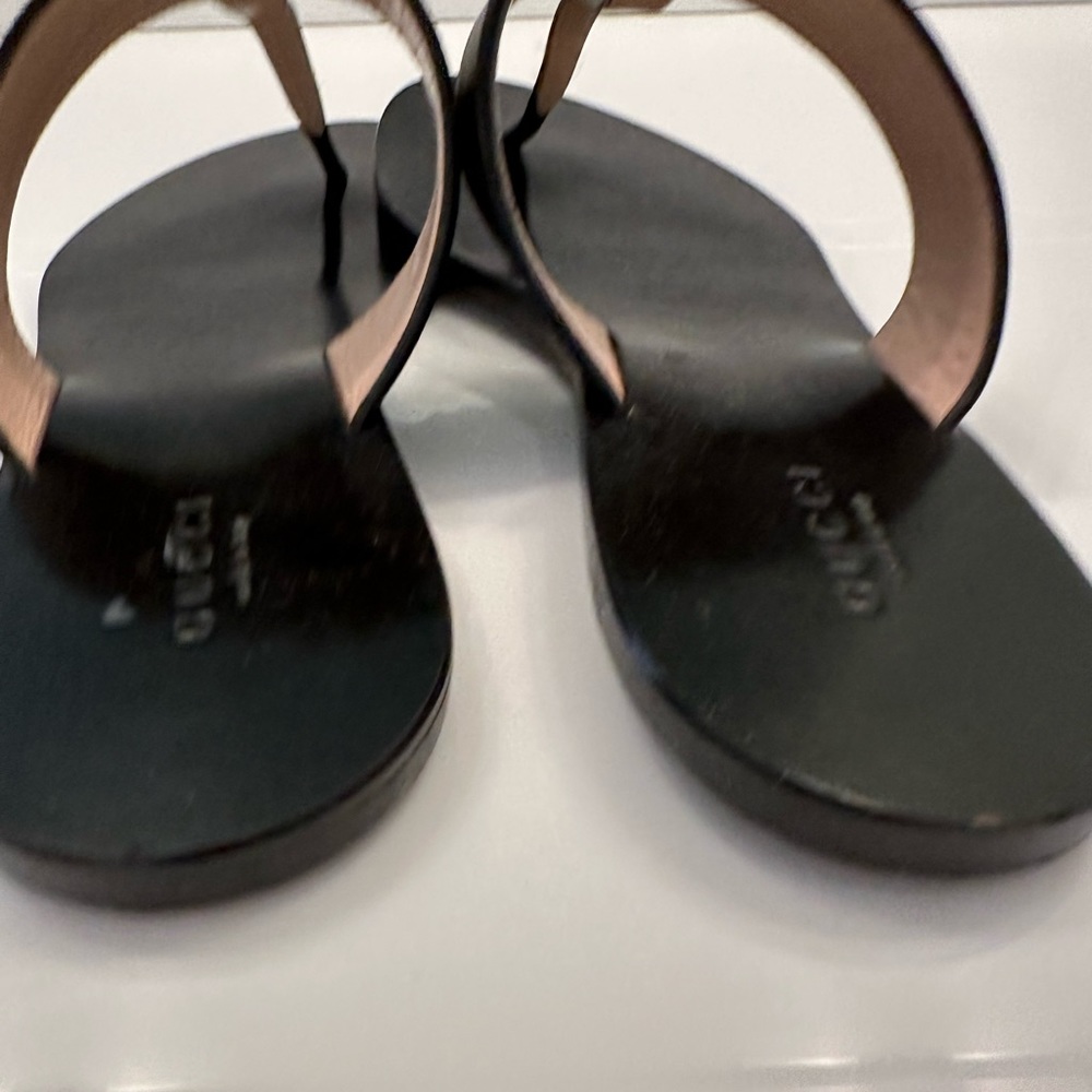 Like new authentic Gucci sandals. - Picture 7 of 8